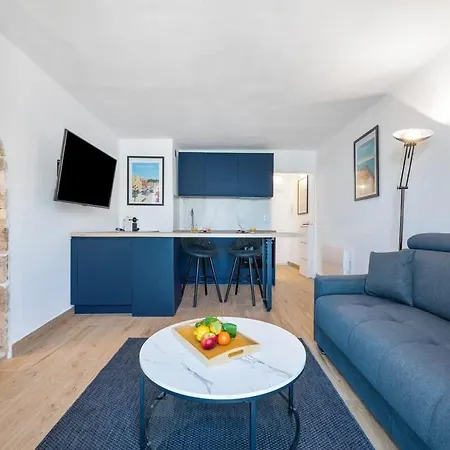 Апартаменти Les Sablettes - Cosy Vue Mer, Vieux Мантон